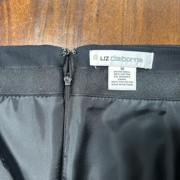 Liz Claiborne Black Pencil Skirt Size 16 Stretch Cotton Blend Career Classic - Picture 2 of 5